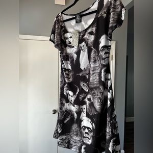 Universal studios monster dress net size xxl